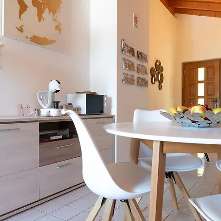 Apartment With View - Free Parking - Aurora