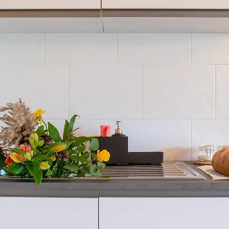 Apartment With View - Free Parking - Aurora